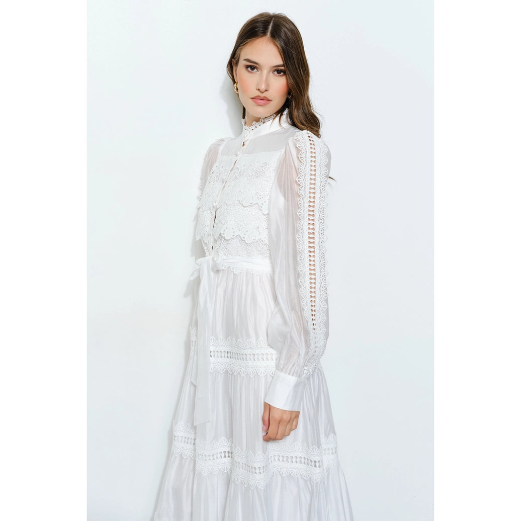 Crochet style lace panel dress