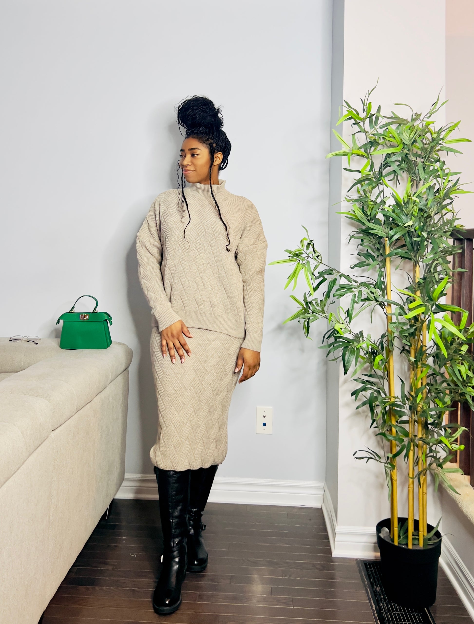 Panda skirted  knitwear mink  set image 4
