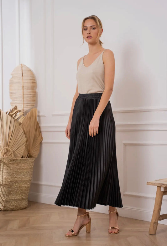 Solid satin pleated skirt