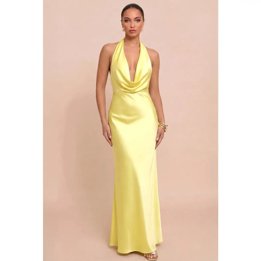 Robe longue dos nu en satin uni