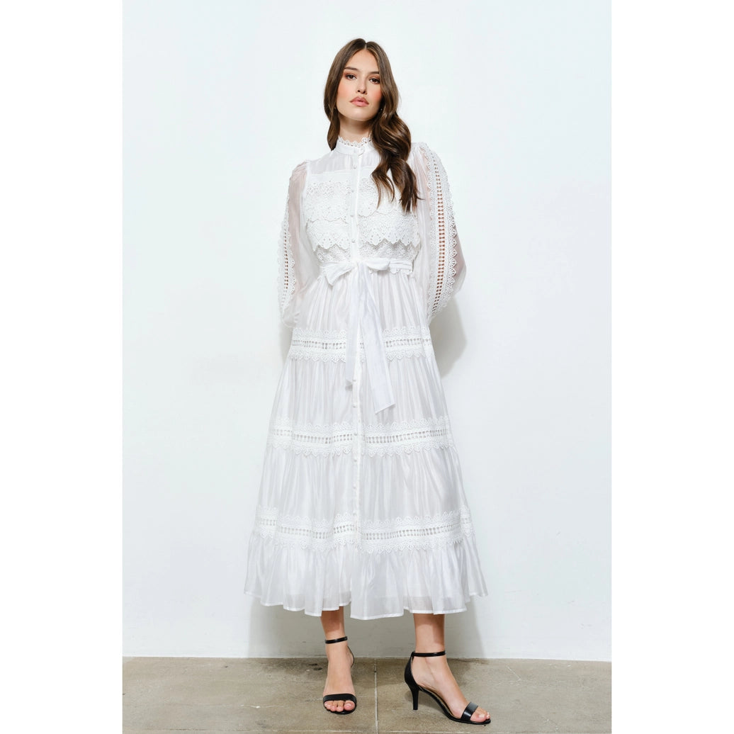 Crochet style lace panel dress
